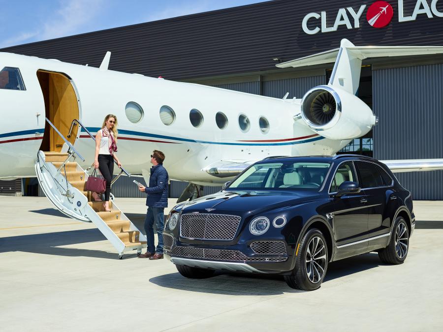  Bentley Bentayga 2016 года  (NA) (фото 3 из 7)
